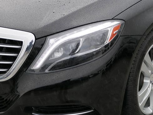 Used 2017 Mercedes-Benz S 550 Sedan image 8