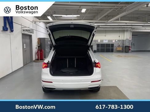 Used 2022 Audi Q3 2.0T Premium w/ Convenience Package image 9