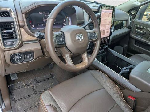 Used 2026 RAM 2500 Limited AWD/4WD image 10