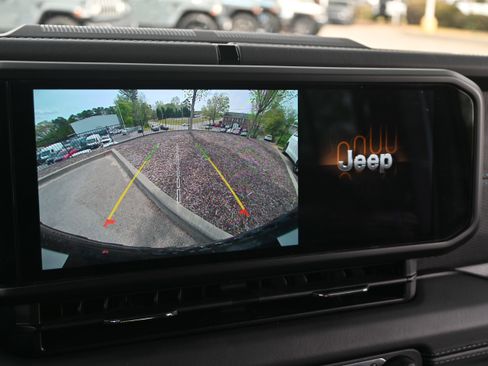 Used 2025 Jeep Wrangler Unlimited Rubicon 4xe w/ Safety Group image 15