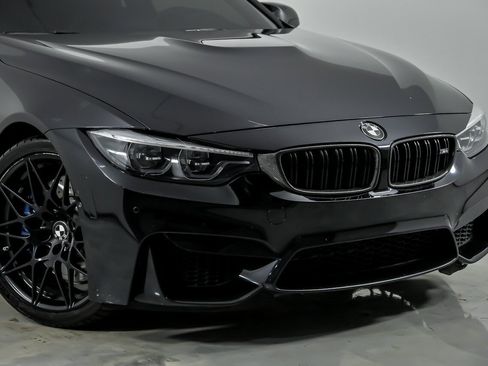 Used 2018 BMW M4 Coupe RWD image 3