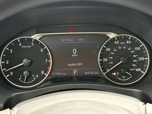 Used 2025 Nissan Altima 2.5 SV FWD image 40