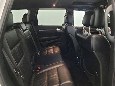 Used 2016 Jeep Grand Cherokee Limited AWD/4WD image 19