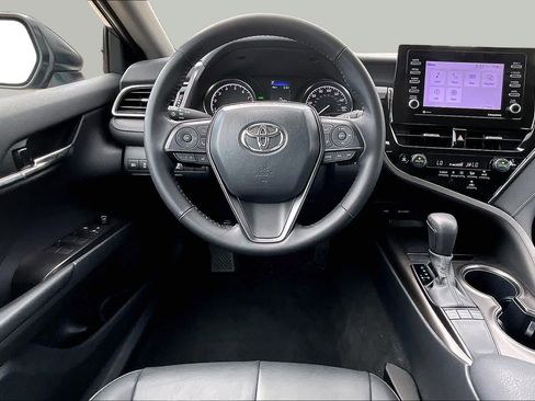 Used 2024 Toyota Camry SE w/ Convenience Package FWD image 6