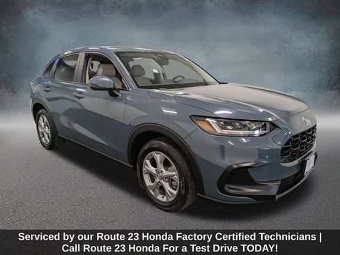 Certified 2023 Honda HR-V LX image 3