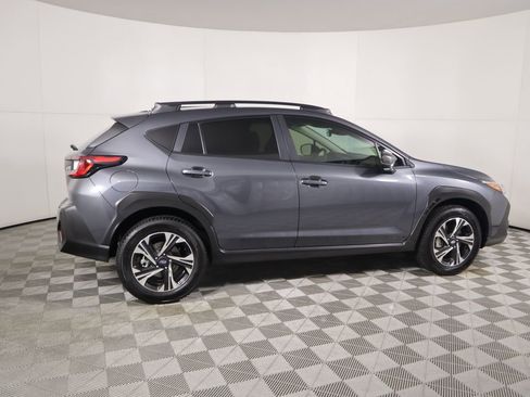 Used 2024 Subaru Crosstrek 2.0i Premium image 4