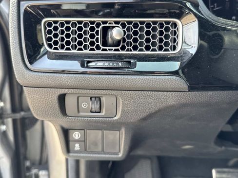 Used 2024 Honda Civic Sport image 46