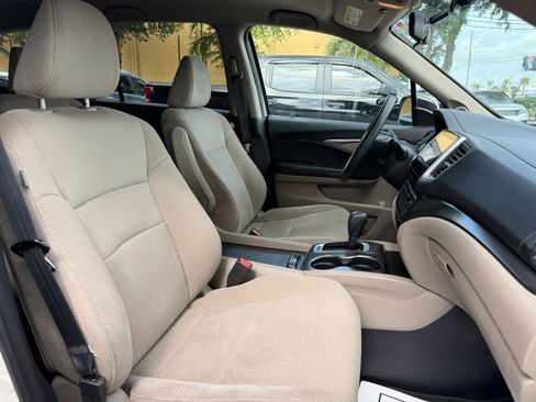 Used 2017 Honda Pilot EX image 18
