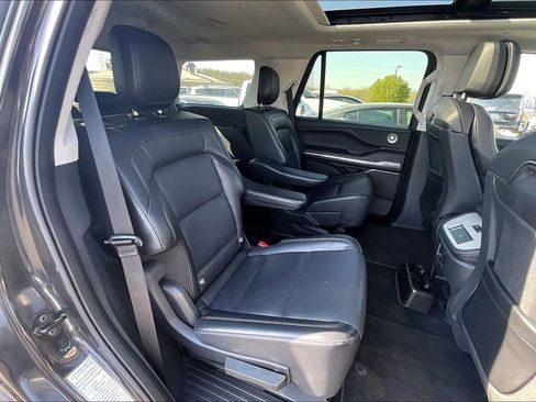 Used 2025 Lincoln Navigator Reserve AWD/4WD image 27