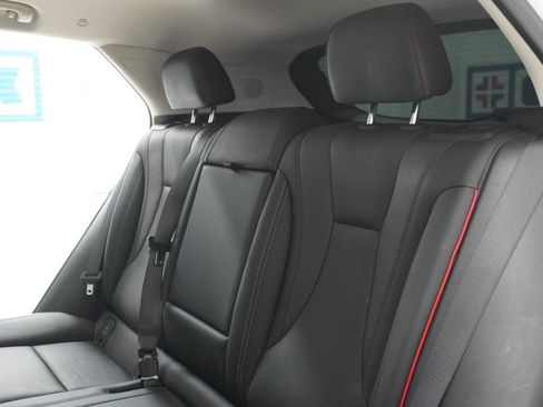 Used 2022 Buick Envision Essence w/ Sport Touring Package FWD image 26