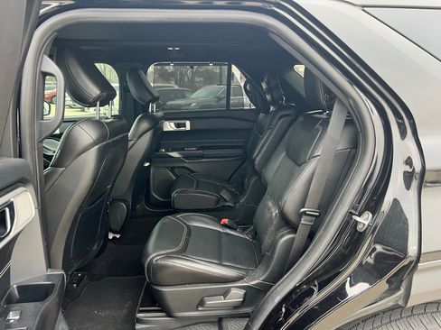 Used 2020 Ford Explorer ST w/ ST Street Pack image 19