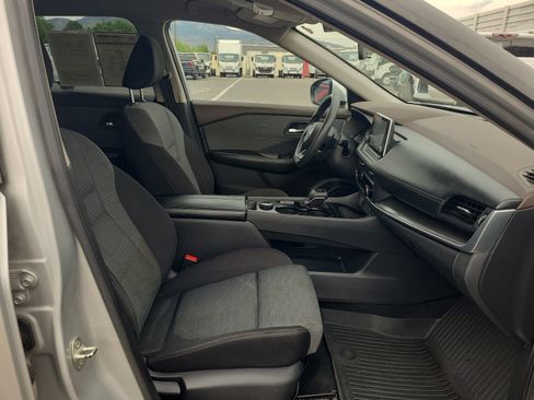 Used 2023 Nissan Rogue SV AWD/4WD image 29