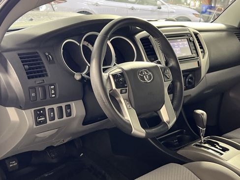 Used 2015 Toyota Tacoma 4x4 Double Cab w/ TRD Sport Package image 16