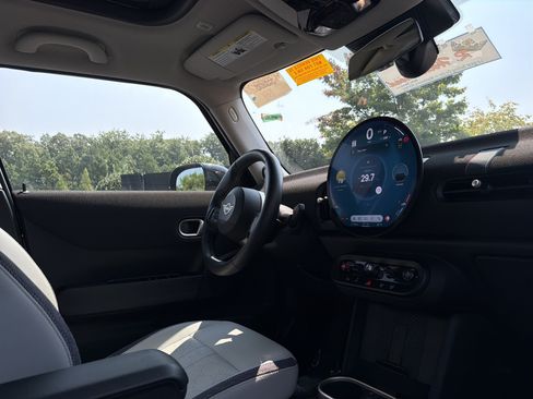 Used 2025 MINI Cooper S FWD image 6