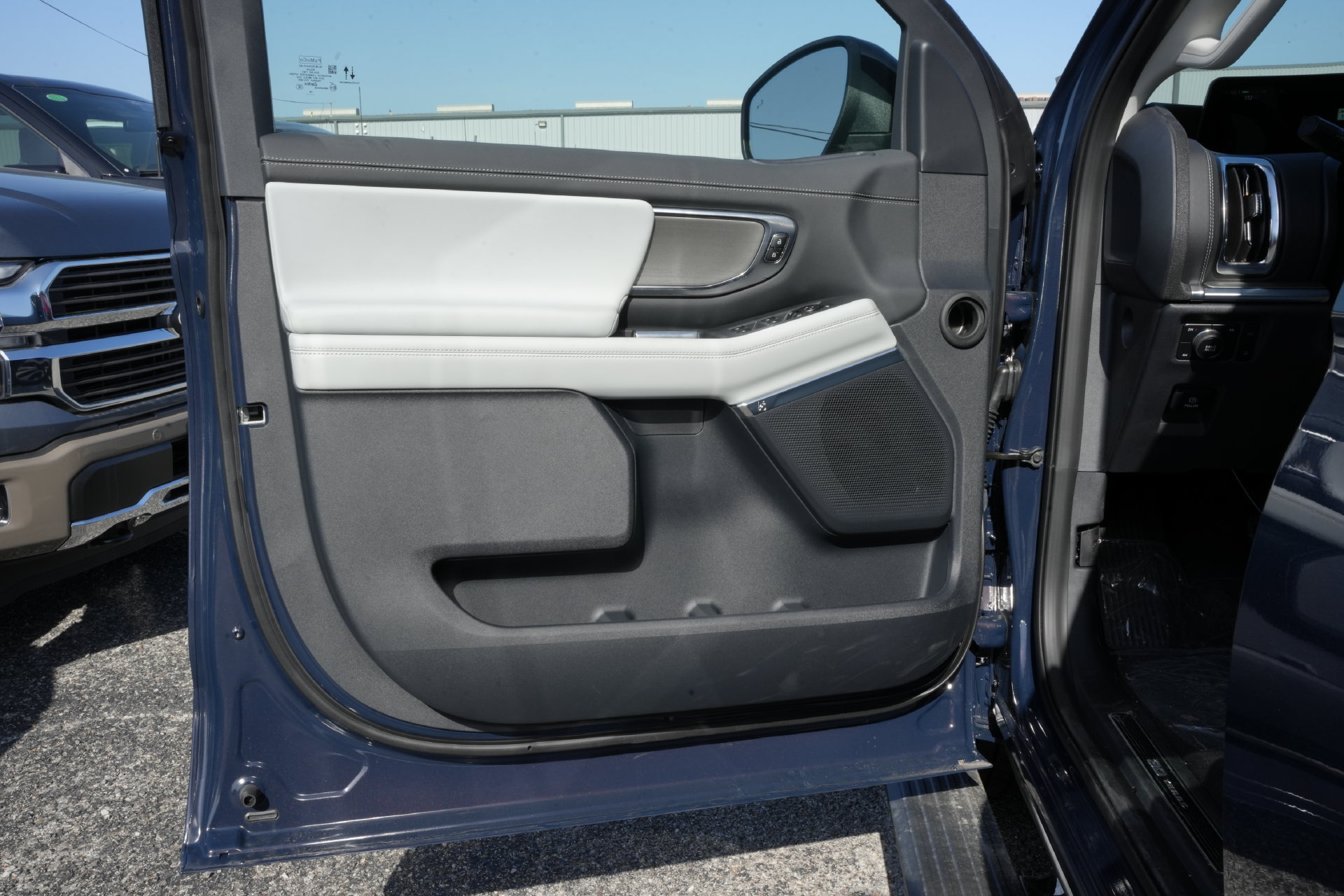 New 2027 Ford Expedition Max Platinum AWD/4WD image 18
