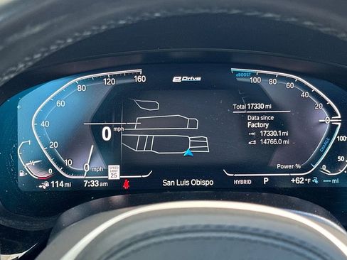 Used 2023 BMW 530e w/ M Sport Package image 29