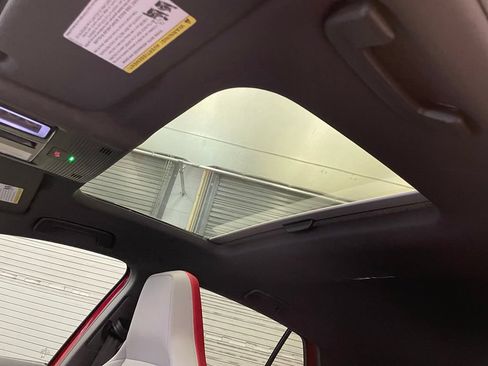 Used 2024 Volkswagen GTI SE FWD image 21
