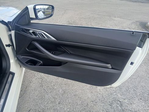 Used 2021 BMW 430i Convertible w/ Convenience Package image 16