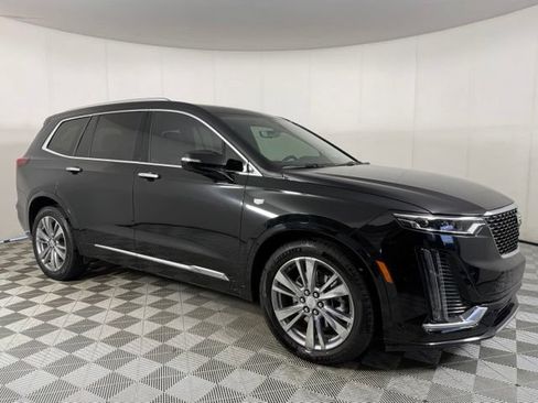 Certified 2023 Cadillac XT6 Premium Luxury w/ Platinum Package FWD image 11