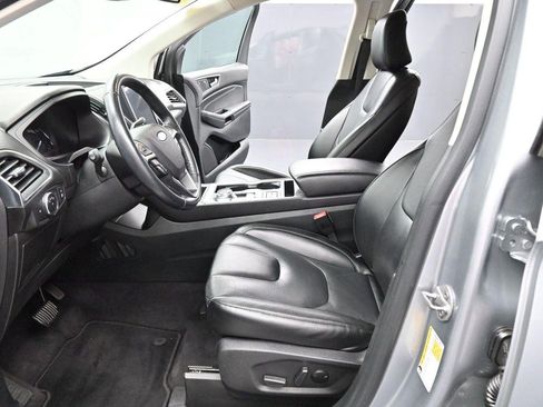 Used 2022 Ford Edge Titanium AWD/4WD image 16