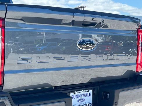 New 2026 Ford F250 Lariat w/ Black Appearance Package AWD/4WD image 15