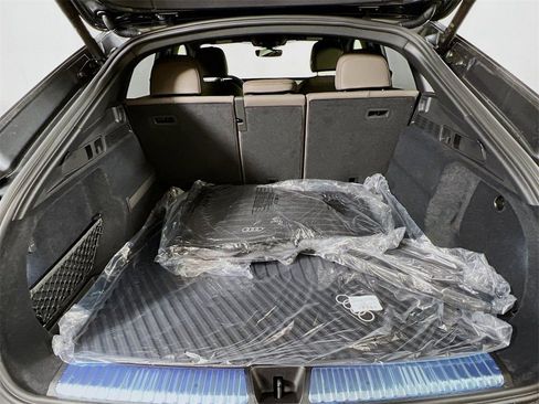 New 2025 Audi Q5 2.0T Premium Plus image 24