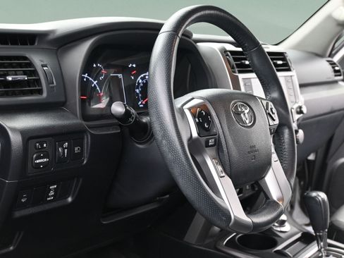 Used 2021 Toyota 4Runner SR5 Premium AWD/4WD image 12