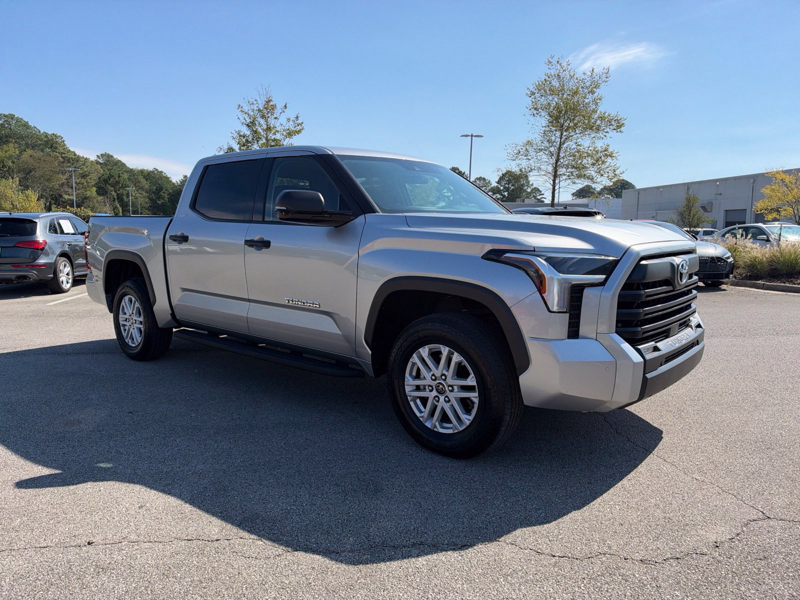 Used 2023 Toyota Tundra SR5 w/ SR5 Convenience Package AWD/4WD image 3