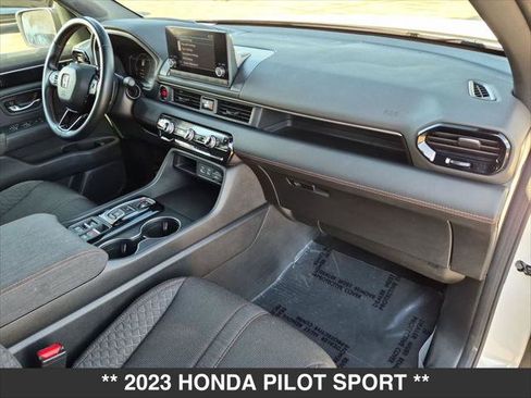 Used 2023 Honda Pilot Sport image 21
