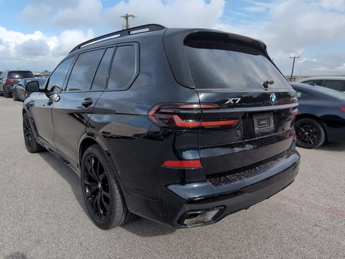 Certified 2026 BMW X7 xDrive40i w/ M Sport Package AWD/4WD image 7