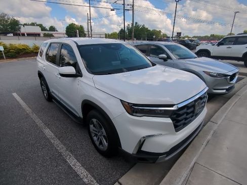 Used 2023 Honda Pilot EX-L image 3