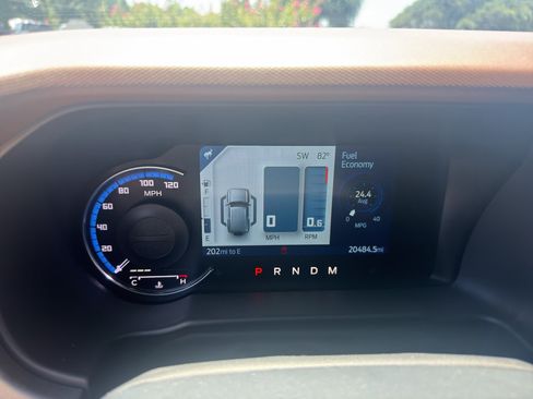 Used 2024 Ford Bronco Outer Banks AWD/4WD image 9