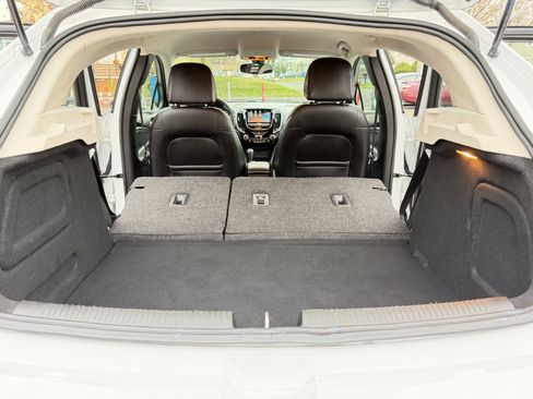 Used 2017 Chevrolet Cruze Premier image 37