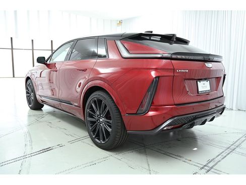 New 2026 Cadillac Lyriq V w/ Exterior Carbon Fiber Package image 5