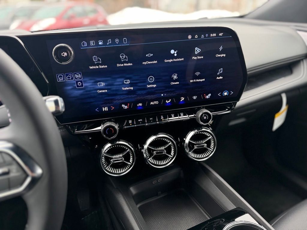 New 2026 Chevrolet Blazer EV LT AWD/4WD image 18