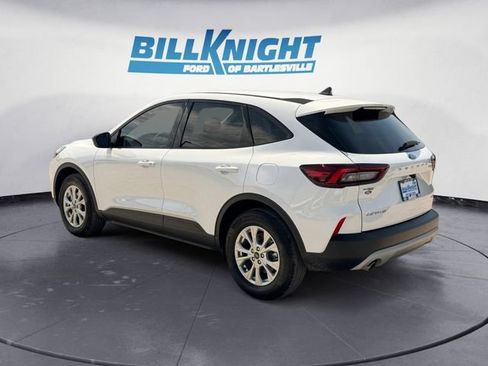 Used 2025 Ford Escape Active AWD/4WD image 3
