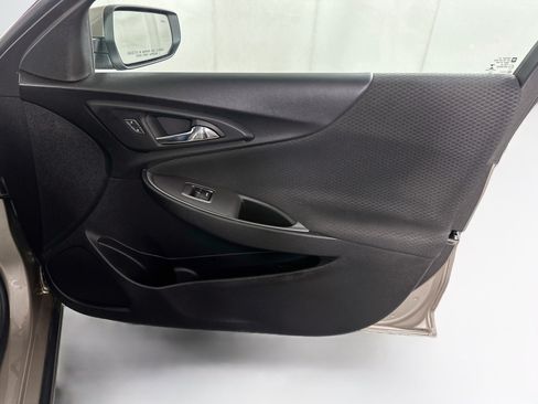 Used 2022 Chevrolet Malibu RS FWD image 30