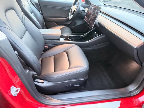 Used 2018 Tesla Model 3 Long Range image 18