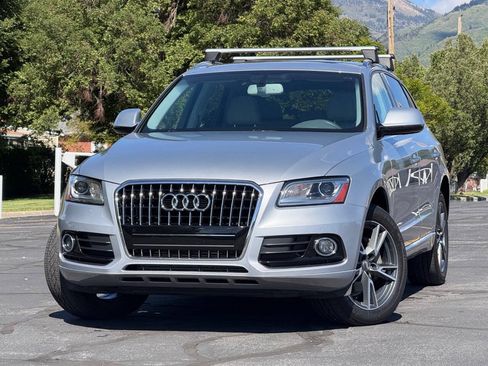 Used 2016 Audi Q5 2.0T Premium Plus w/ Technology Package AWD/4WD image 1