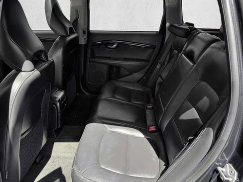 Used 2016 Volvo XC70 T5 Premier w/ Proximity Package AWD/4WD image 19