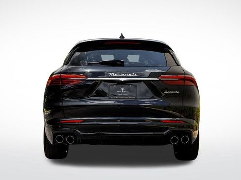 New 2025 Maserati Grecale GT image 4
