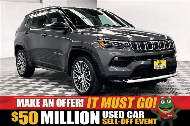 Used 2024 Jeep Compass Limited w/ Elite Group AWD/4WD image 1