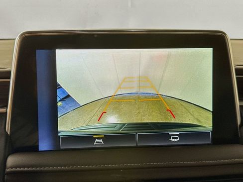 Used 2023 Chevrolet Tahoe Z71 AWD/4WD image 16