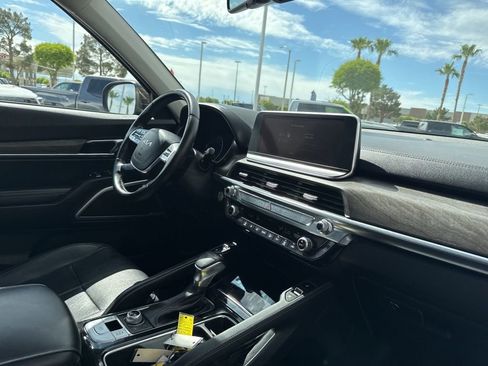 Used 2022 Kia Telluride EX w/ EX Premium Package image 22