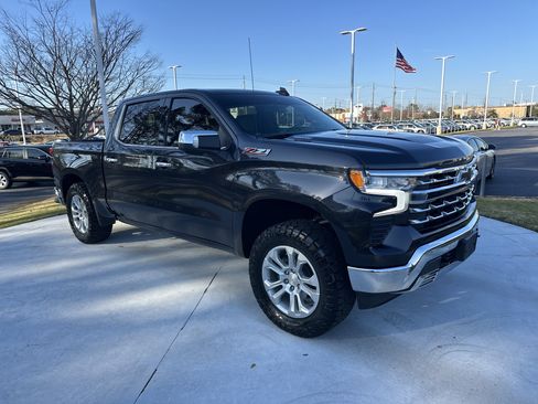 Used 2024 Chevrolet Silverado 1500 LTZ w/ LTZ Convenience Package II image 2