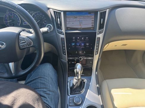 Used 2015 INFINITI Q50 Premium w/ Navigation Package image 16