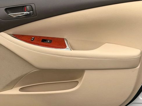 Used 2010 Lexus ES 350 FWD image 42