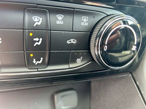 Used 2025 Buick Encore GX Sport Touring w/ Experience Buick Package AWD/4WD image 31