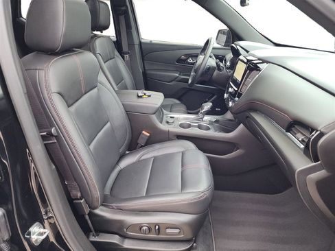 Used 2023 Chevrolet Traverse RS image 44