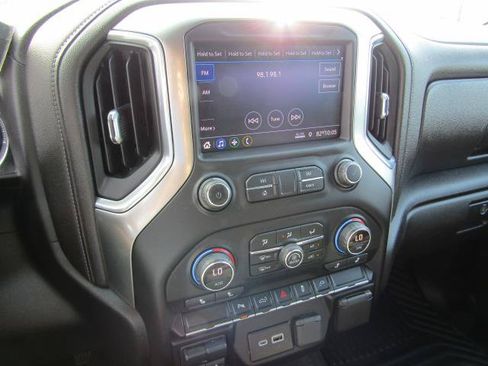 Used 2020 Chevrolet Silverado 2500 LT w/ Fleet Comfort Package AWD/4WD image 26